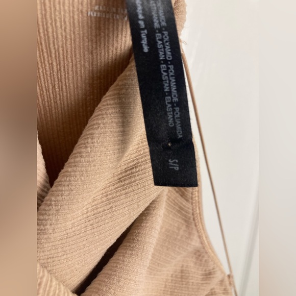 Urban Outfitters Out From Under Tan Women´s Bodysuit ,Size S ,Normcore - Picture 3 of 15